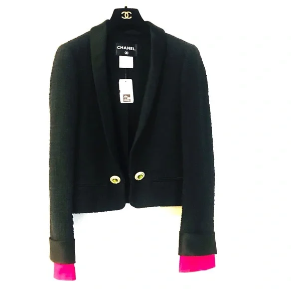 Chanel Tweed Tuxedo Blazer - Picture 14 of 16